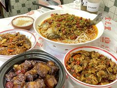 -堂瓦里·33年传统赣菜(第一街区店)