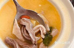 Sour Cabbage Pig Stomach and Lung Pot