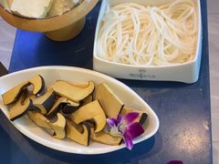 -鲜念蒸汽石锅鱼(红山6979店)