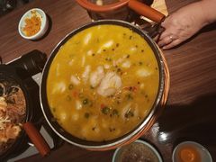 -有红鸡毛店·川菜(建设路店)