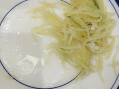-雪湖煜辰鱼头老店(雪野湖店)