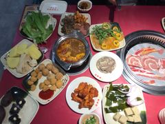 -格瑞欧海鲜自助烤肉火锅(光彩店)