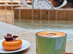 榛爱-潮一不贰·法式甜品·生日蛋糕·西式简餐(外滩店)