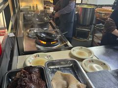 -何永光123鲜牛肉馆(1号店)