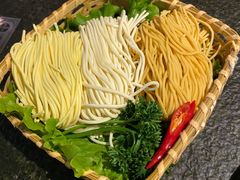 三色面-湊湊火锅·茶憩(和平大悦城店)