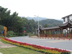 -梅岭月亮湾山体公园