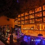 周六的夜晚，被衡山路这家酒吧硬控[笑脸]