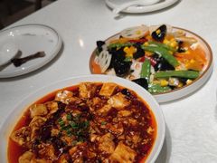 -辣小妮de川菜馆(红旗Mall店)