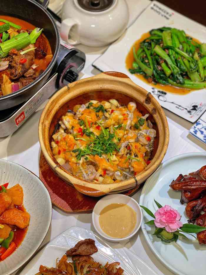 香港稻香海鲜点心酒家(汉街店)-"实话说,这里只能吃点心,中餐做得太太