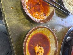 -黄潇洒老火锅(九眼桥宏济巷店)