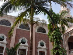 -香港大学
