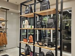 -COACH蔻驰(赛特奥特莱斯店)