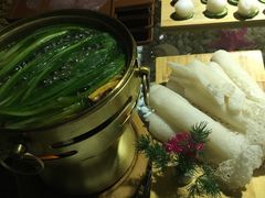 -慢丽江·云南野生菌土鸡锅(西山店)