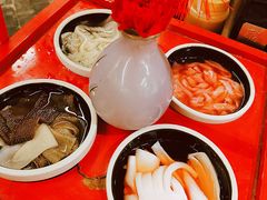 谭公四宝-谭鸭血老火锅(龙湖宝山天街店)