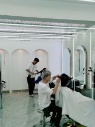 -COMO SALON 烫染可茉发型