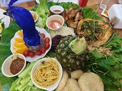 -沐毫傣泐云南菜孔雀宴•手抓饭傣味烧烤(曼听公园店)