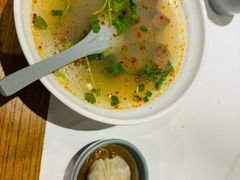 -馋三尺蟹粉小笼(人民广场店)