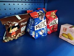 -全家便利店(桂平路店)