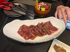 -山川小町·极番烧肉(新地假日广场店)