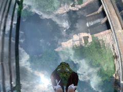 -客天下恐龙水晶玻璃桥