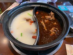 -亿诣蝎府炸酱面羊蝎子火锅(酷车小镇店)