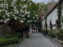 -也枫·小黄楼(南山路旗舰店)