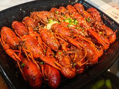 -肥肥虾庄·金牌油焖大虾(汉街SKP店)