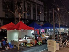 -吴山路夜市