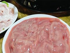 -渝嘴小老弟老火锅(华新村店)
