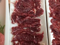 现切吊龙肉-为什么牛潮汕牛肉火锅(中信广场店)