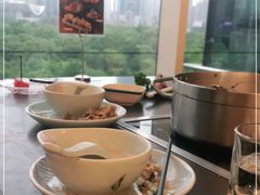 靠窗位-捞王锅物料理(上海世茂广场店)