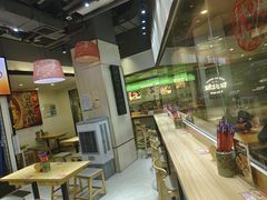 -魔都三兄弟酸辣粉·蘸卤炸串(虹桥万科店)