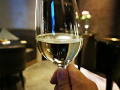 -wineapp葡萄酒餐吧(外滩金融中心店)
