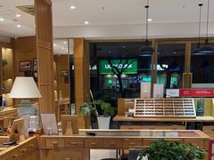 -宝丽眼镜(湖墅店)