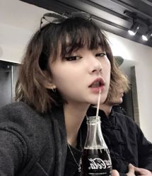 -时尚殿堂明星门店
