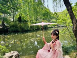-梦回汉唐汉服旗袍体验馆(拙政园店)