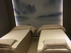 -小邓专业采耳馆(延安西路店)
