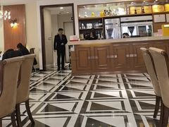 -老人和饭店(淮海中路店)