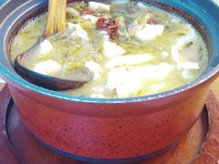 -周鱼小馆石锅酸菜鱼(活力汇店)