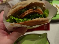 -一叶一世界·素食餐厅(锦华万达店)