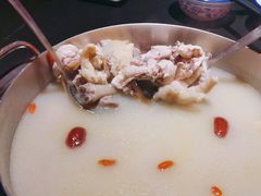 胡椒猪肚鸡-淼福猪肚鸡·椰子鸡火锅(大沙地店)