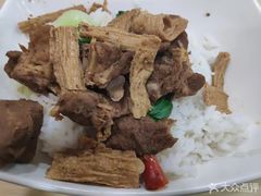 小排腐竹盖浇饭-鸡鸣汤包(仙林店)