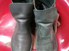-京伟修鞋洗鞋奢侈品皮具护理店