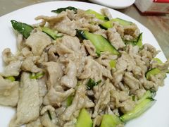 滑溜里脊-王三美食(荷斯坦牛路店)