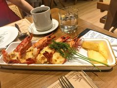 -Mark&Mars Restaurant