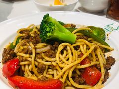 -汤姆家的牛排意面披萨(新城市广场店)