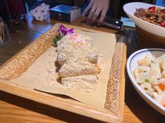 -黄泥岗·地道湖北菜(奥特莱斯店)