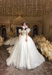 -伯瓷皇后婚纱艺术空间
