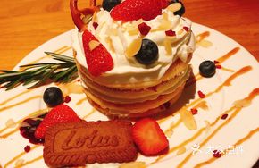 French Caramel Blueberry Pancake