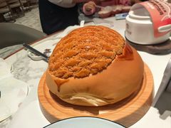 福气满满菠萝包-广府汤语·靓汤·早茶·小粤菜(仁恒梦店)